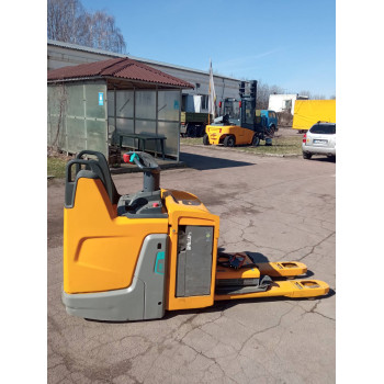 Б.в. Електричний візок з платформою оператора ERE 225i