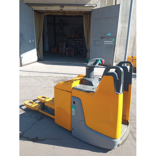 Б.в. Електричний візок з платформою оператора ERE 225i